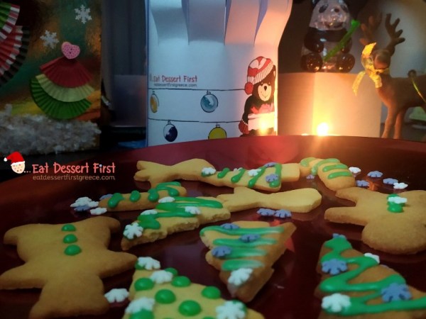 Λευκό σκουφάκι του σεφ και μπισκότα για μικρούς και μεγάλους, έρχονται Χριστούγεννα!!